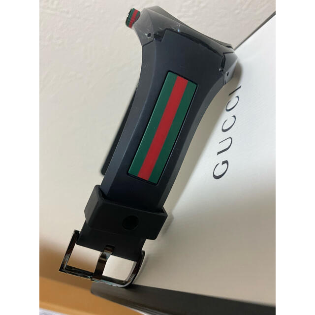 Gucci(グッチ)の龍之介様専用　　　グッチ　腕時計　シンク　ラバー　ブラック　 レディースのファッション小物(腕時計)の商品写真