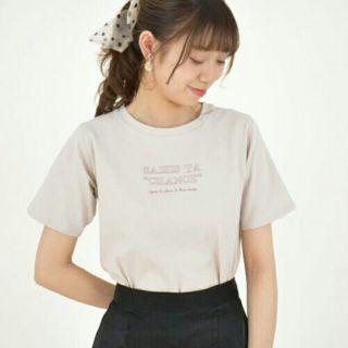 マジェスティックレゴン(MAJESTIC LEGON)のカラーロゴTee ベージュ　マジェスティックレゴン　2021 Tシャツ(Tシャツ(半袖/袖なし))