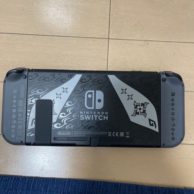 モンハン　Switch 本体のみ