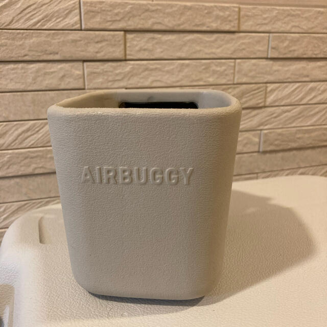 AIRBUGGY(エアバギー)のE*BUGGY HOLDER ドリンクホルダー エアバギー グレージュ キッズ/ベビー/マタニティの外出/移動用品(ベビーカー用アクセサリー)の商品写真