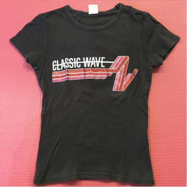 moussy(マウジー)の処分価格　moussy マウジー WAVE Tシャツ ブラック Sサイズ レディースのトップス(Tシャツ(半袖/袖なし))の商品写真