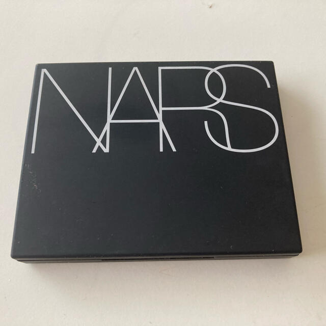 NARS(ナーズ)のNARSのクワッドアイシャドウ3971 コスメ/美容のベースメイク/化粧品(アイシャドウ)の商品写真