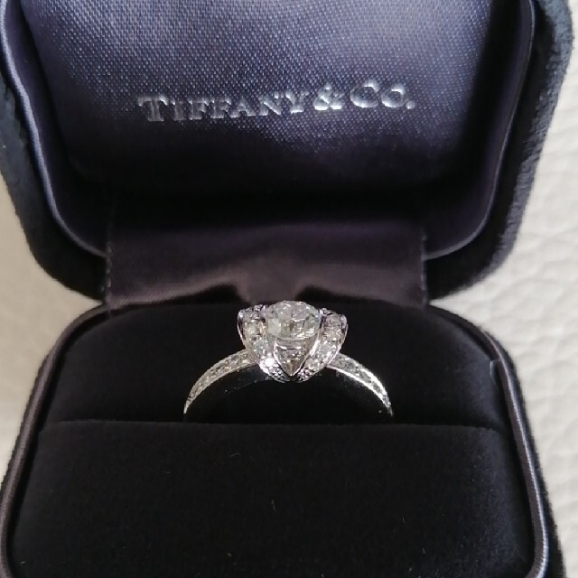 Tiffany & Co.(ティファニー)のティファニー　リボンリング　0.52ct Pt950　9号 レディースのアクセサリー(リング(指輪))の商品写真