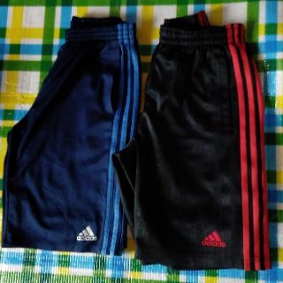 アディダス(adidas)のadidasハーフパンツセット（黒、紺）(パンツ/スパッツ)