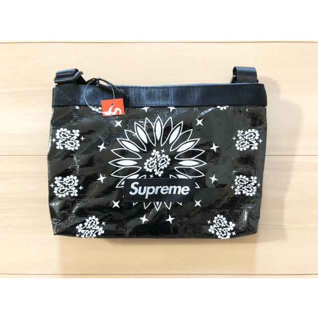 Supreme(シュプリーム)のシュプリーム　Bandana Tarp Side Bag メンズのバッグ(ショルダーバッグ)の商品写真