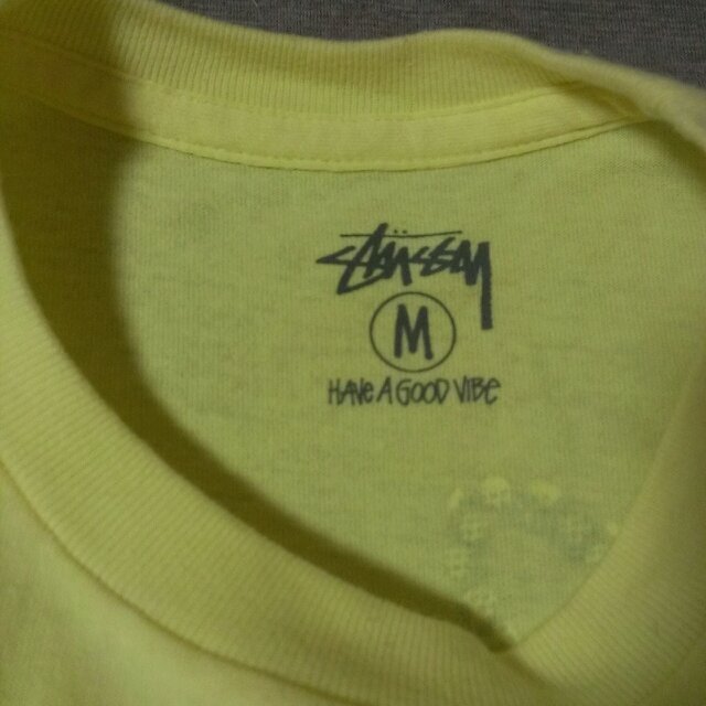 STUSSY(ステューシー)のstussy☆yellow t-shi  レディースのトップス(Tシャツ(半袖/袖なし))の商品写真