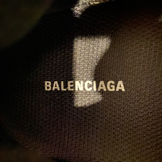 Balenciaga トリプルエス 41 バニラの通販 by seven｜バレンシアガならラクマ - triple s HOT即納