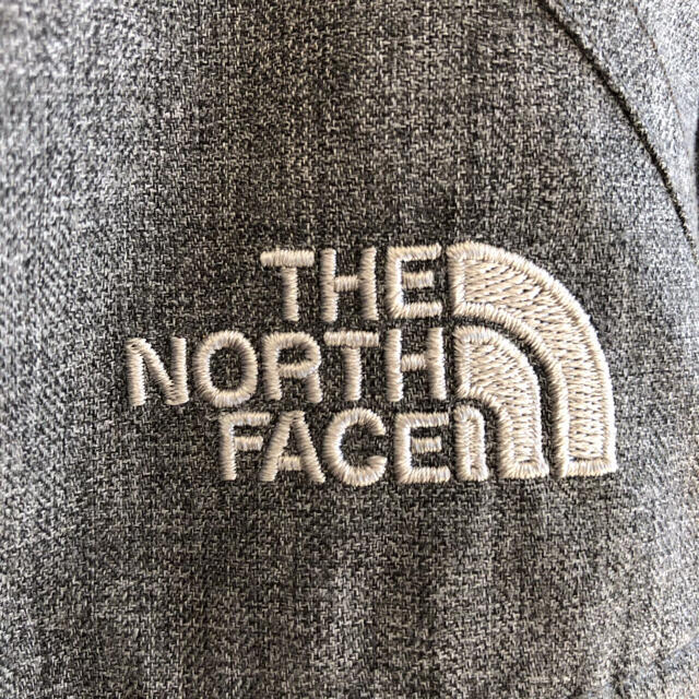 THE NORTH FACE(ザノースフェイス)の【美品】The North Face　ダウン　グレー　US製BOY‘ｓ　Ｍ  キッズ/ベビー/マタニティのキッズ服男の子用(90cm~)(ジャケット/上着)の商品写真