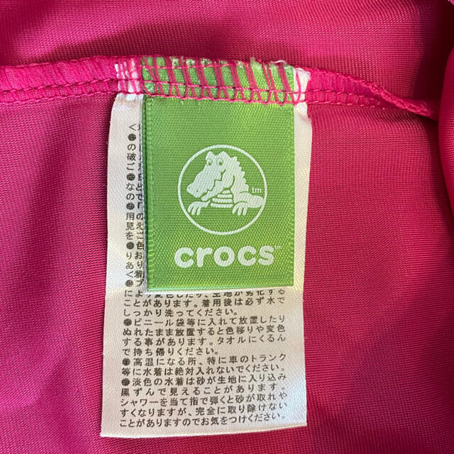 crocs(クロックス)のクロックス　ラッシュガード　サイズ　110  ピンク キッズ/ベビー/マタニティのキッズ服女の子用(90cm~)(水着)の商品写真