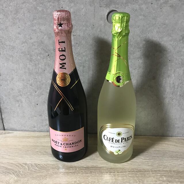 MOËT & CHANDON(モエエシャンドン)のお得　モエシャンロゼ+カフェドパリ 食品/飲料/酒の酒(シャンパン/スパークリングワイン)の商品写真