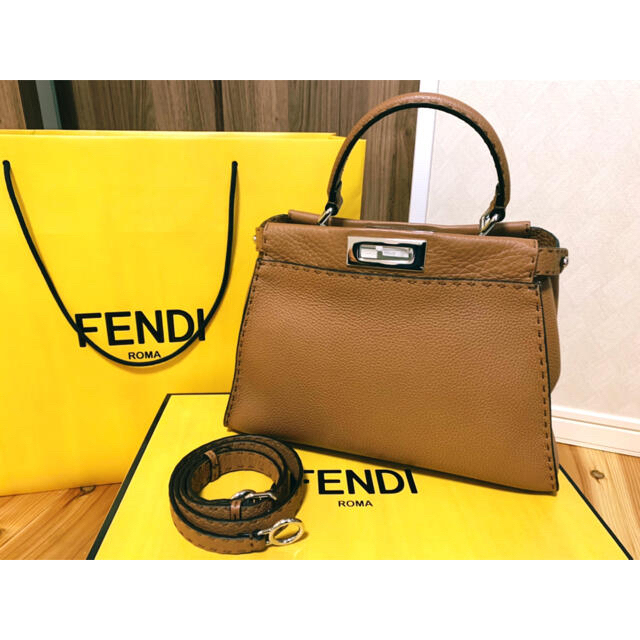 fendi ピーカブー　セレリア