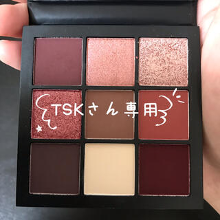 Huda Beauty 9色アイシャドウパレット(アイシャドウ)