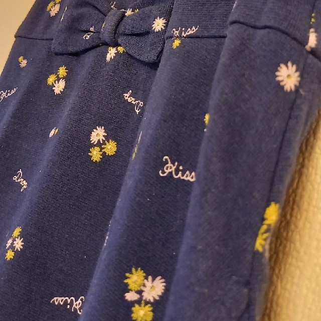 ネイビー 小花 ワンピース 130cm キッズ/ベビー/マタニティのキッズ服女の子用(90cm~)(ワンピース)の商品写真