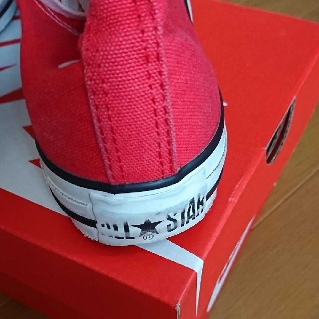 CONVERSE(コンバース)のコンバース  スニーカー 赤  24センチ レディースの靴/シューズ(スニーカー)の商品写真