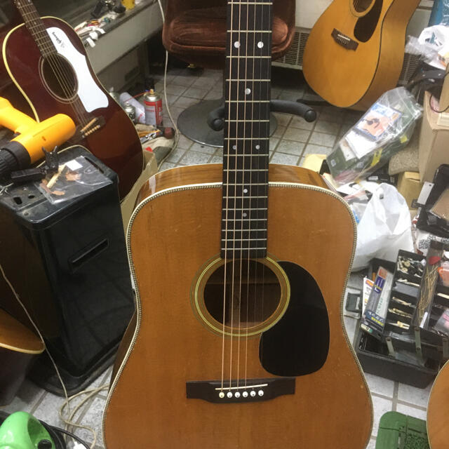 Gibson(ギブソン)の初心者、中級者必見！オールドマーチンHD-28P 楽器のギター(アコースティックギター)の商品写真