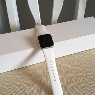 アップル(Apple)のAppleWatch series2(腕時計)