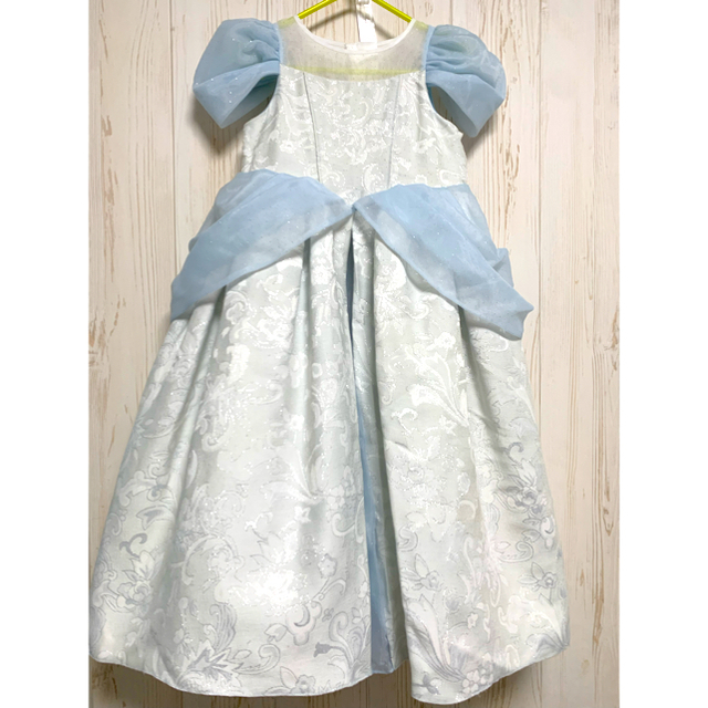 Disney(ディズニー)のmoco様専用 キッズ/ベビー/マタニティのキッズ服女の子用(90cm~)(ドレス/フォーマル)の商品写真