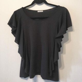 ジーユー(GU)のGU❤️フリルカットソー 黒 セシルマクビー、H&M、ZARA、イング(カットソー(半袖/袖なし))