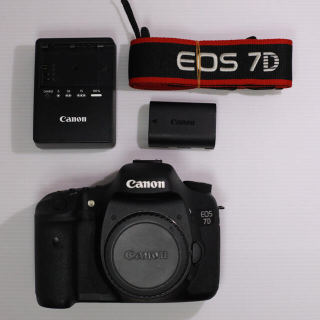 デジタル一眼美品 Canon EOS7D ボディ