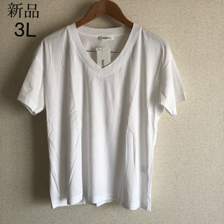 ベルメゾン(ベルメゾン)の新品 V首 Tシャツ ホワイト 3L 大きいサイズ(Tシャツ(半袖/袖なし))