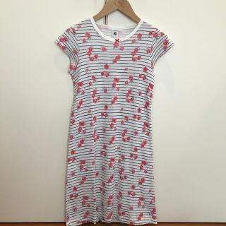 プチバトー(PETIT BATEAU)のプチバトー 花柄 ワンピース 10才 140cm(ワンピース)