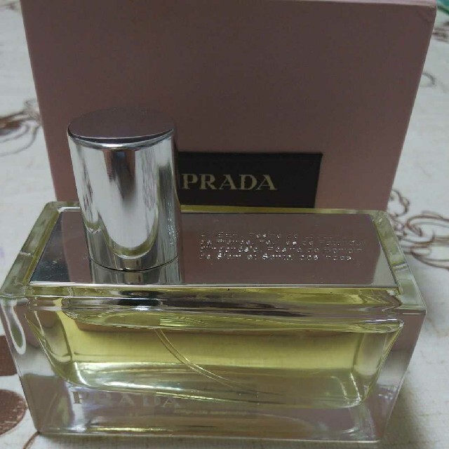 PRADA プラダ オーデパルファム 50ml 美品