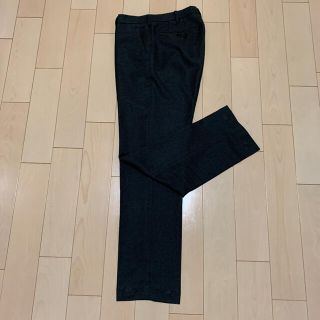 ユニクロ(UNIQLO)のユニクロ 感動パンツ ダークグレー W79cm(スラックス)