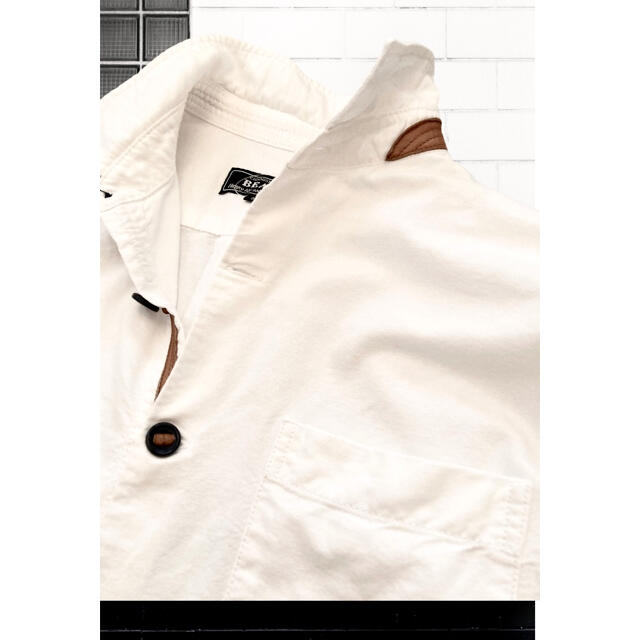 BEAMS(ビームス)のビームス　レザーパイピングコットンシャツ　白シャツ　綿　羽織　長袖　トップス メンズのトップス(シャツ)の商品写真