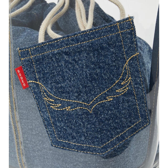 RODEO CROWNS WIDE BOWL(ロデオクラウンズワイドボウル)のRODEO CROWNS DENIM ビニール BAG ブルー レディースのバッグ(トートバッグ)の商品写真