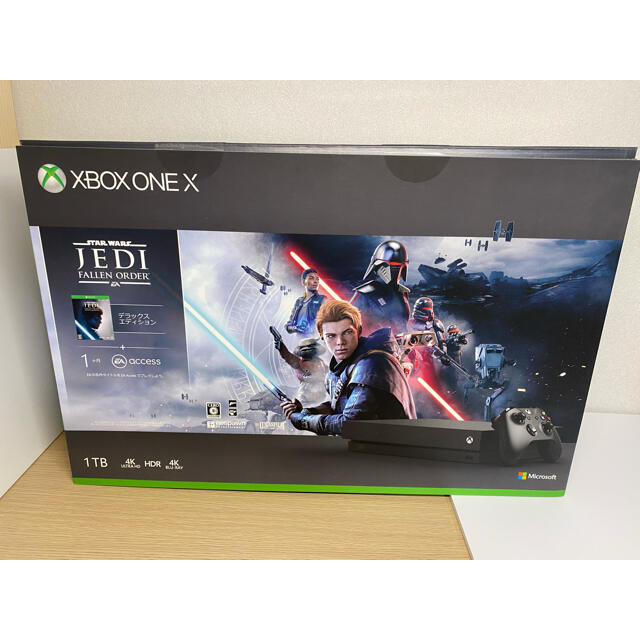 Xbox(エックスボックス)の値下げ Microsoft Xbox One X 本体　中古 エンタメ/ホビーのゲームソフト/ゲーム機本体(家庭用ゲーム機本体)の商品写真