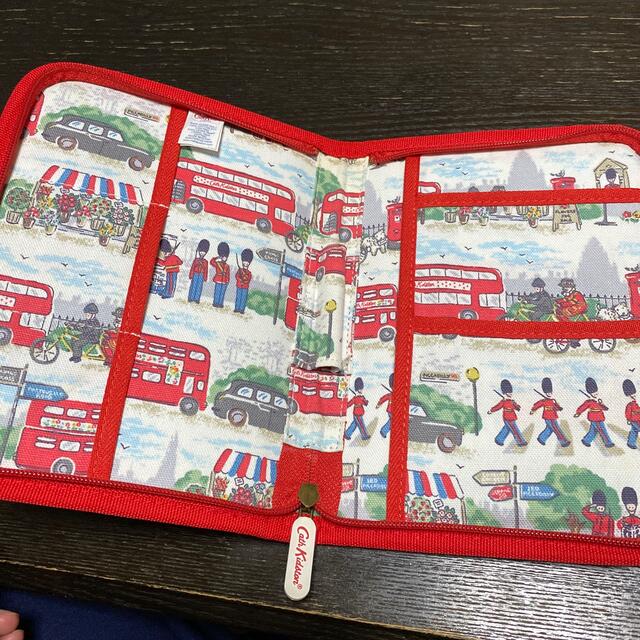 Cath Kidston(キャスキッドソン)のキャスキッドソン　母子手帳ケース キッズ/ベビー/マタニティのマタニティ(母子手帳ケース)の商品写真