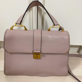 ミュウミュウ マドラス ショルダーバッグ(レディース)(ピンク/桃色系 ミュウミュウ マドラス ショルダーバッグ(レディース)(ピンク/桃色系