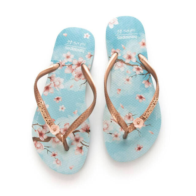 havaianas(ハワイアナス)のハワイアナスビーチサンダル桜デザイン(バッグセット) レディースの靴/シューズ(ビーチサンダル)の商品写真