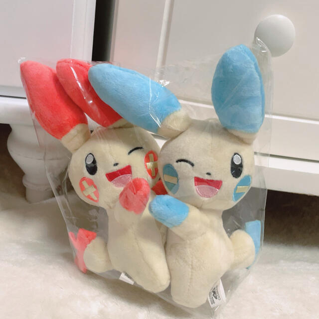 ポケモン ???? 新品 ポケモン ほぺぴたぬいぐるみ プラスル マイナン ぬいぐるみ ???? の通販 by ✿ ???????????????????? ????????????  ✿︎｜ポケモンならラクマ