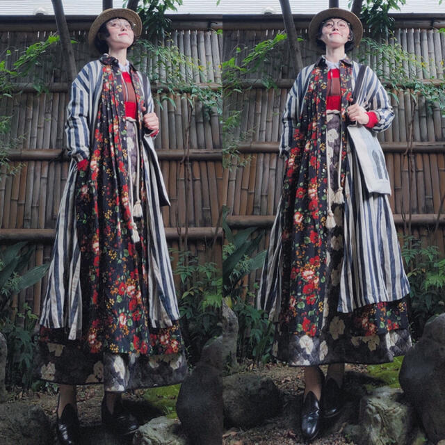 nest Robe(ネストローブ)の日本製ネストローブ ストライプ総柄 ヘリンボーンジャガードリネンロングコート羽織 レディースのジャケット/アウター(ロングコート)の商品写真