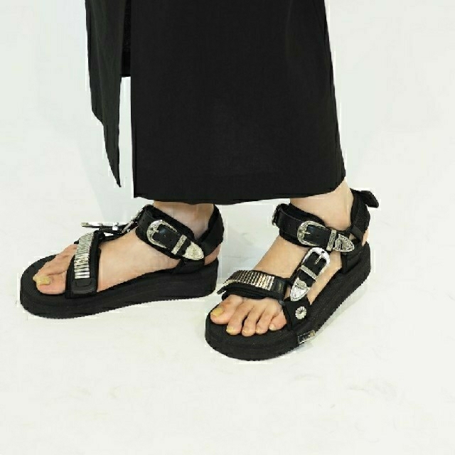 ブラウン×ピンク toga pulla×suicoke サンダル 5サイズ 23cm - 通販