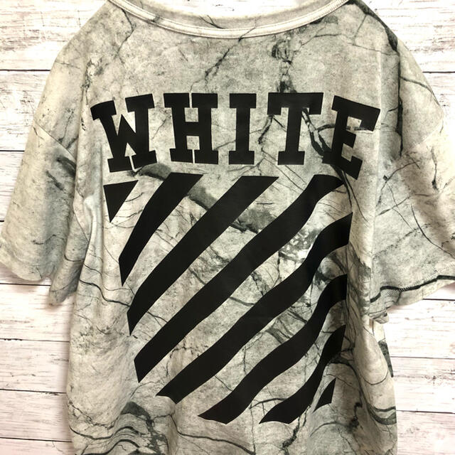 OFF-WHITE(オフホワイト)のOFF-WHITE オフホワイト　tシャツ   viamanin milano メンズのトップス(Tシャツ/カットソー(半袖/袖なし))の商品写真