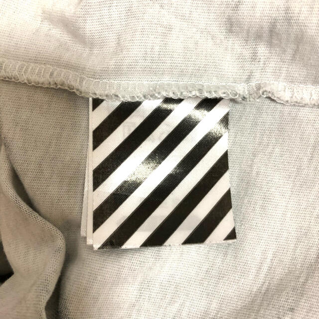 OFF-WHITE(オフホワイト)のOFF-WHITE オフホワイト　tシャツ   viamanin milano メンズのトップス(Tシャツ/カットソー(半袖/袖なし))の商品写真