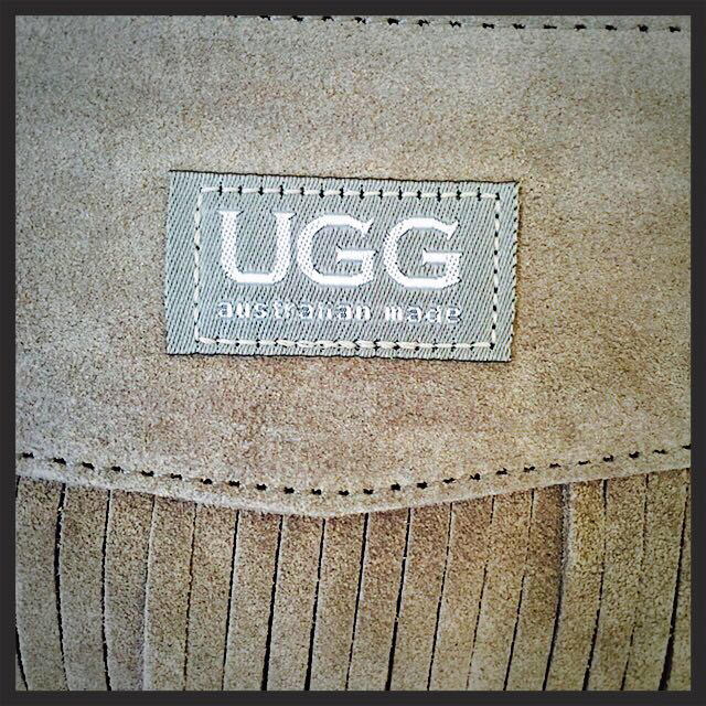 UGG - UGG アグ フリンジ クラッチバッグ の通販 by Chickz's shop