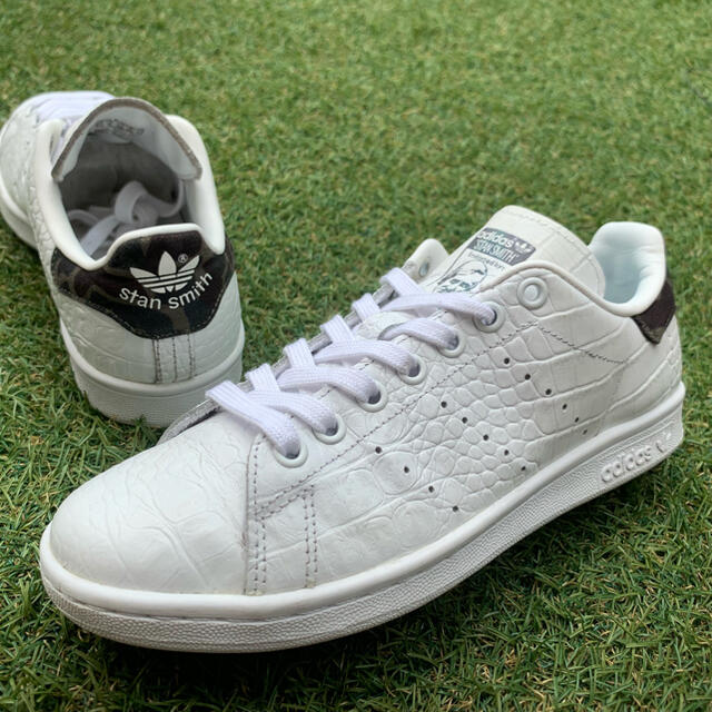 美品23.5 adidas STANSMISTHアディダス スタンスミス G76 - スニーカー 大特価!!【新品】adidas スタンスミス 厚底(ホワイト:23cm)
