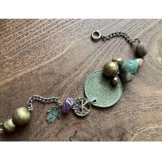 鮮明ブルー❕ギベオン隕石入りターコイズブレスレット 超可爱の