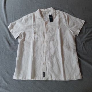 アバクロンビーアンドフィッチ(Abercrombie&Fitch)のAbercrombie&Fitch　新品　シャツ　Lサイズ(シャツ)