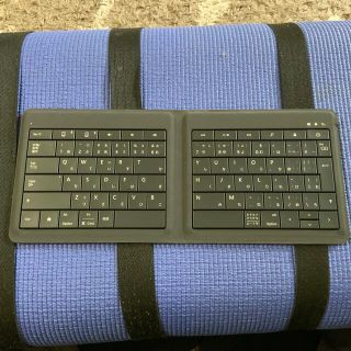 マイクロソフト(Microsoft)のマイクロソフト 薄型キーボード Bluetooth対応/ワイヤレス/折りたたみ(PC周辺機器)
