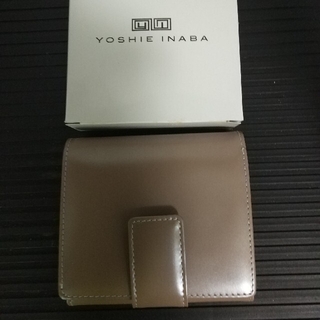 カネボウ(Kanebo)のカネボウ　YOSHIE INABA の二つ折り財布　新品未使用　非売品(財布)