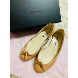 レペット(repetto)の【りす様専用】レペット　repetto ベージュ　バレリーナ　パンプス(バレエシューズ)