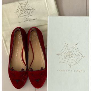 シャルロットオリンピア(Charlotte Olympia)のCharlotte Olympia ベルベット kitty フラットシューズ(バレエシューズ)