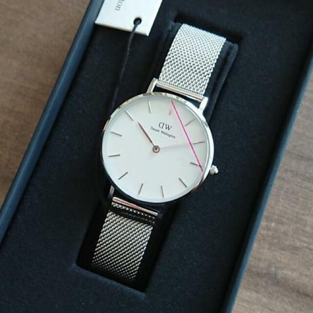 Daniel Wellington(ダニエルウェリントン)の【男女兼用】Daniel Wellington DW00100164 腕時計 メンズの時計(腕時計(アナログ))の商品写真