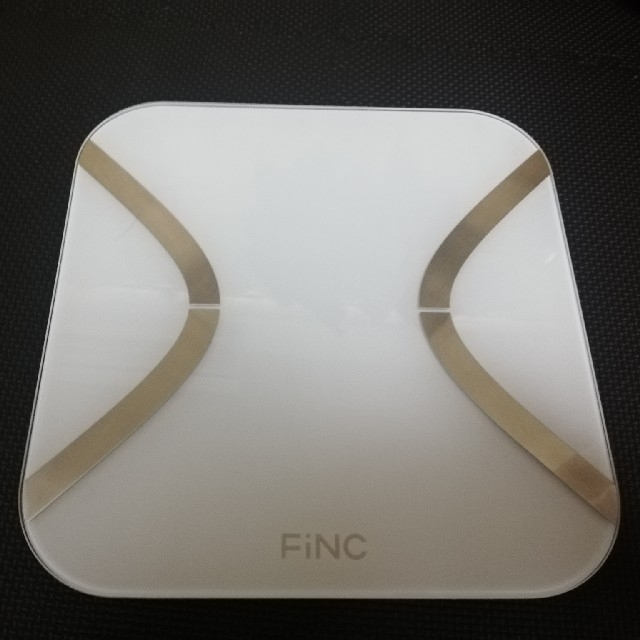 FiNCオリジナル体組成計 FiNC SmartScale スマホ/家電/カメラの美容/健康(体重計/体脂肪計)の商品写真