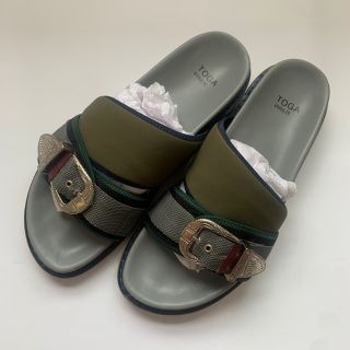 トーガ(TOGA)の[値下げ]19SS TOGA VILIRIS バックルサンダル EU43(サンダル)