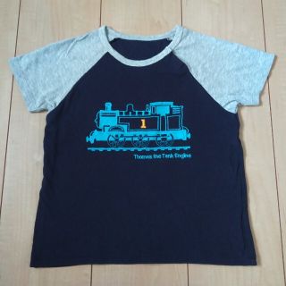 ユニクロ(UNIQLO)のユニクロ　トーマス　刺繍　ラグラン　半袖　Tシャツ(Tシャツ/カットソー)